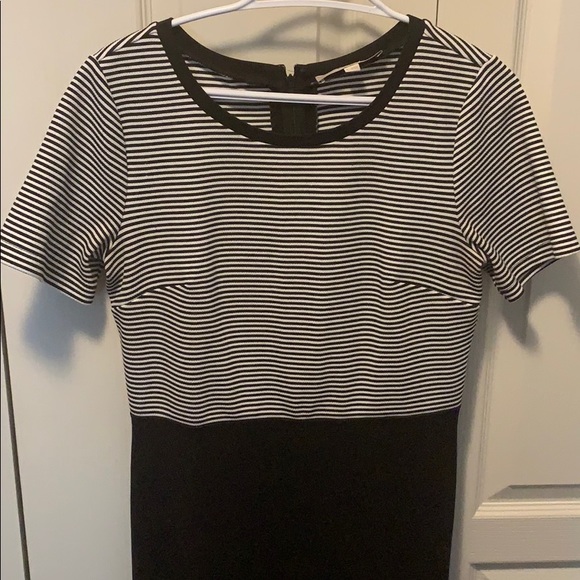 Loft T-shirt dress size 6 black and white stripe - Picture 3 of 4